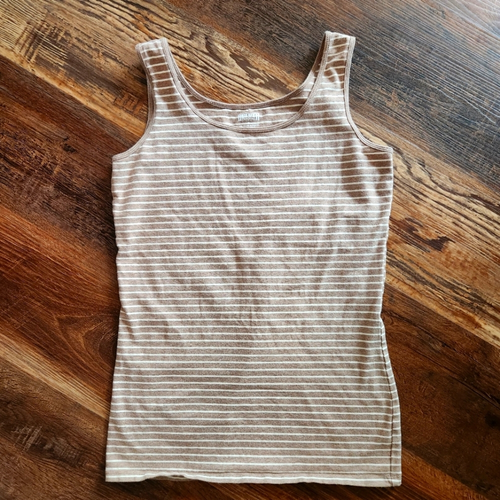 Duluth Trading Tank sz small